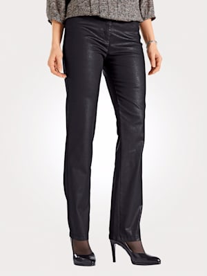 5-pocket trousers in leather look