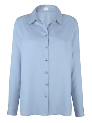 Blouse made from a soft fabric