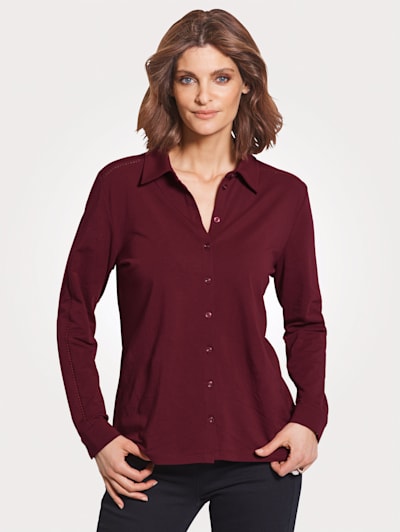 Blouse made from soft jersey