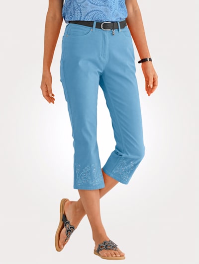 Capri jeans with rhinestones and embroidery