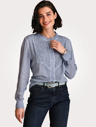 Blouse in a chic pigment wash