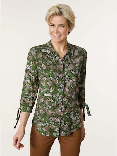 Blouse made from a light, flowing fabric