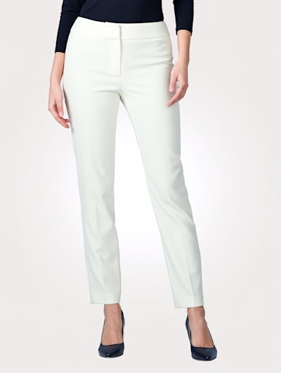 Trousers with elastane