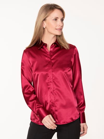 Blouse made from elegant satin