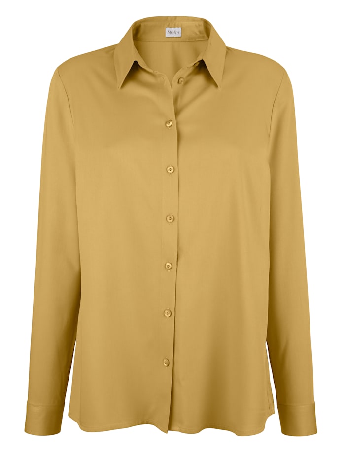 Blouse made from a soft fabric